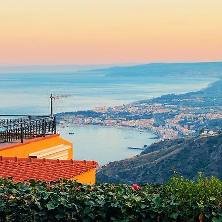 Sciala' Villa Taormina Exterior photo